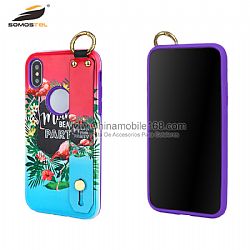 Funda serie paul knight con diseño relieve 3D y soporte de pulsera