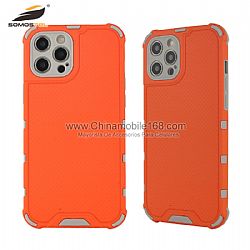 FUNDA ANTI-CHOQUE TPU+PC CON HUECO EXCTO DE CÁMERA