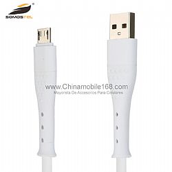 Cable usb de datos de 2.4A de alta oscilación TPE duradero