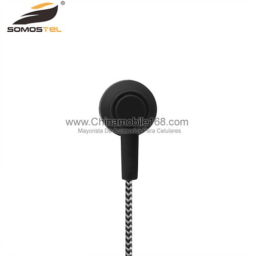 In-Ear Earphones Stereo Earbuds Wholesale